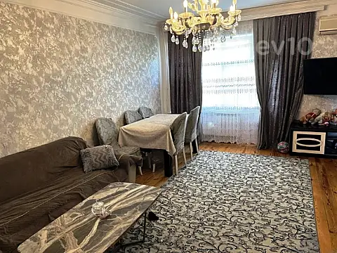 Satılır 3 otaqlı köhnə tikili 70 m² — Bakı, Nizami 3 otaq 70.00 m²