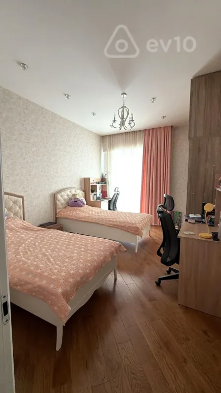 Satılır 3 otaqlı yeni tikili 105 m²