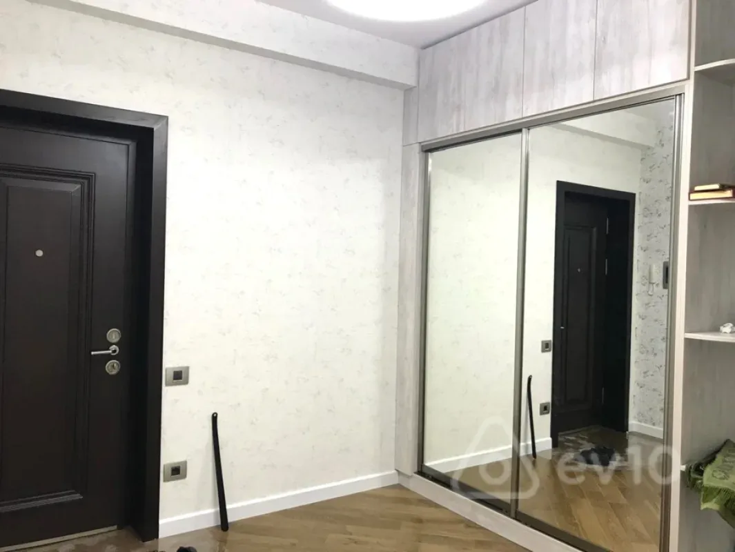 Satılır 3 otaqlı yeni tikili 105 m²
