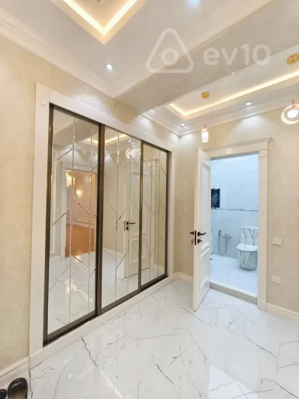 Satılır 2 otaqlı yeni tikili 101 m²