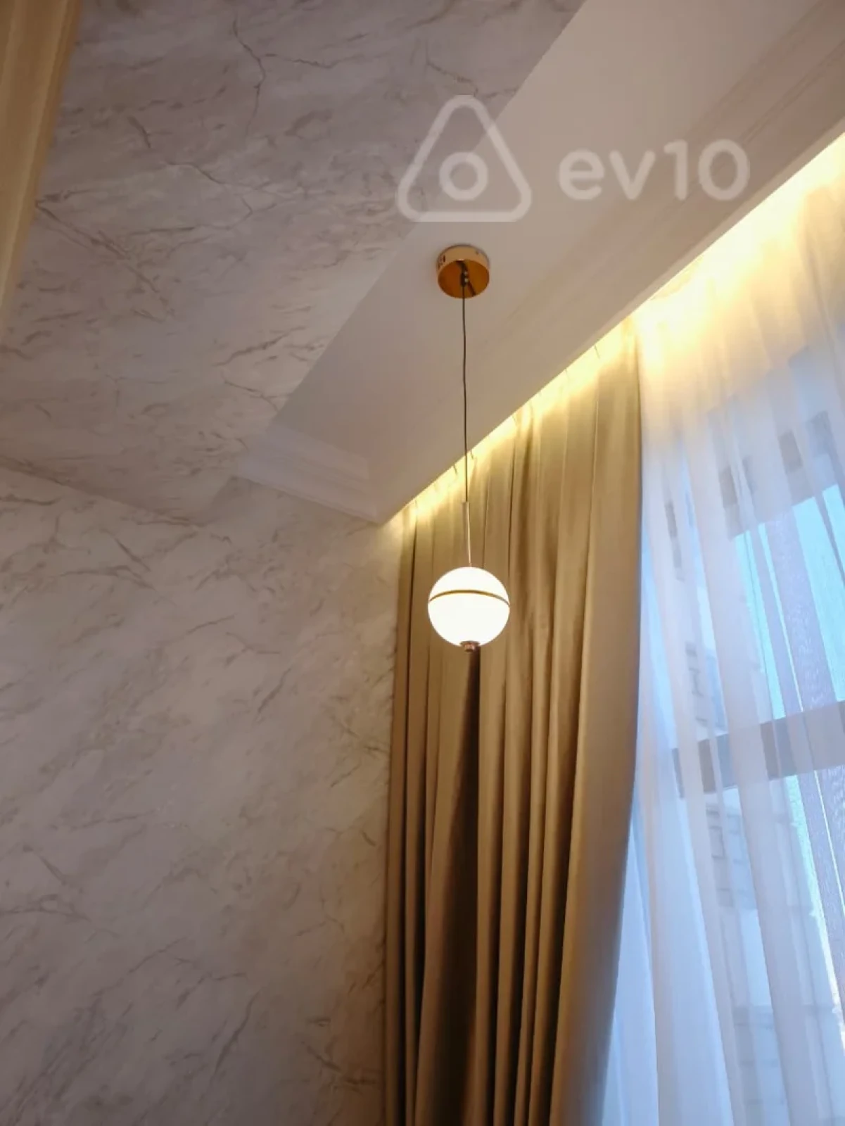 Satılır 2 otaqlı yeni tikili 101 m²