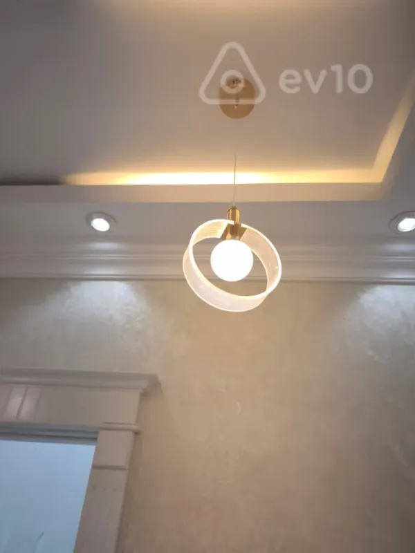 Satılır 2 otaqlı yeni tikili 101 m²