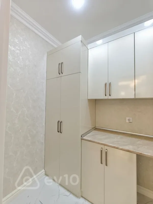 Satılır 2 otaqlı yeni tikili 101 m²