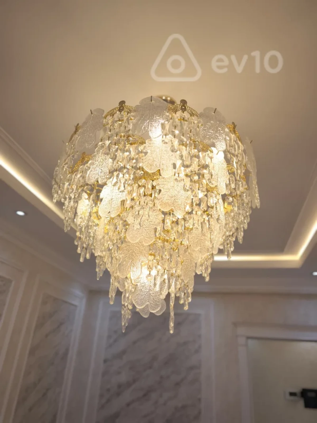 Satılır 2 otaqlı yeni tikili 101 m²