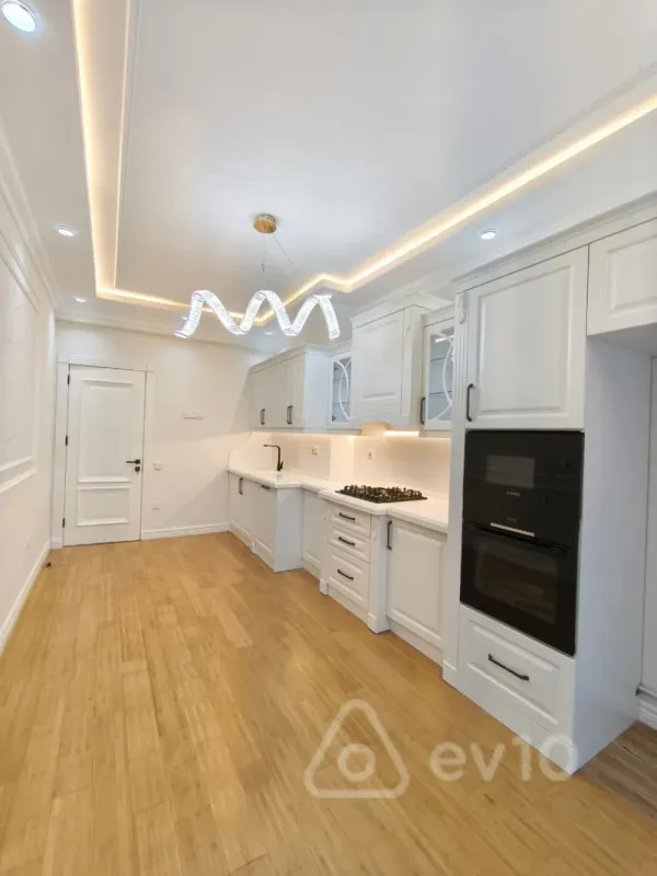 Satılır 2 otaqlı yeni tikili 101 m²