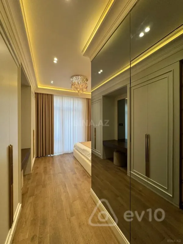Kirayə verilir 3 otaqlı yeni tikili 123 m²