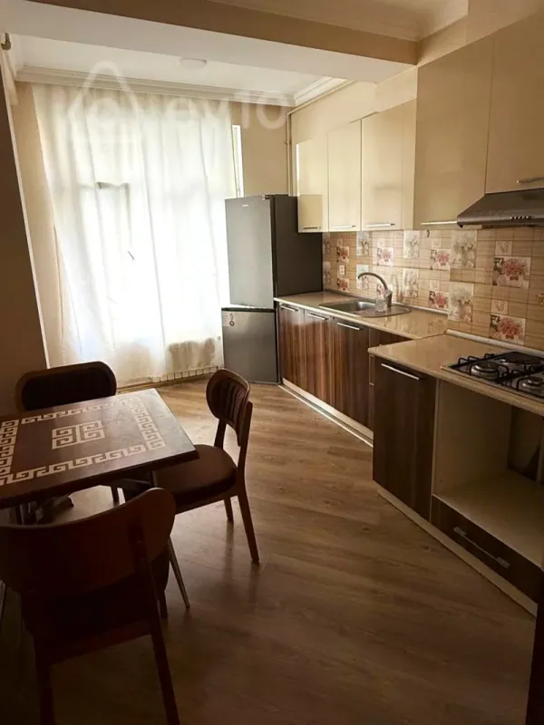 Kirayə verilir 2 otaqlı yeni tikili 80 m²
