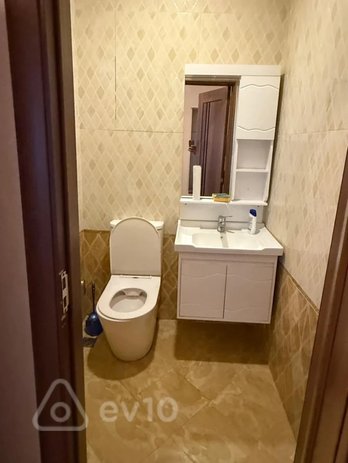 Kirayə verilir 2 otaqlı yeni tikili 80 m²