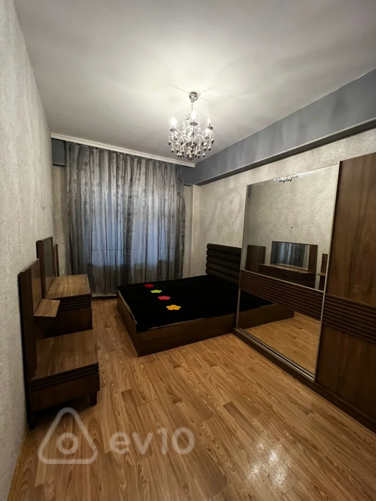 Satılır 3 otaqlı yeni tikili 90 m²