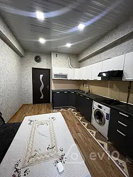 Satılır 3 otaqlı yeni tikili 90 m²