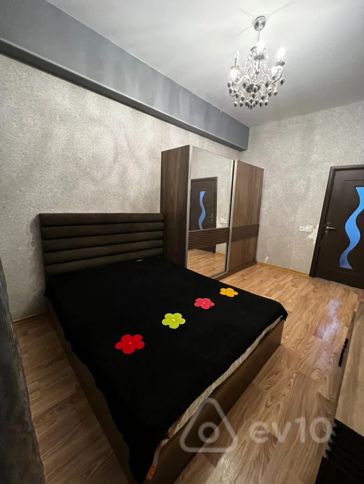 Satılır 3 otaqlı yeni tikili 90 m²