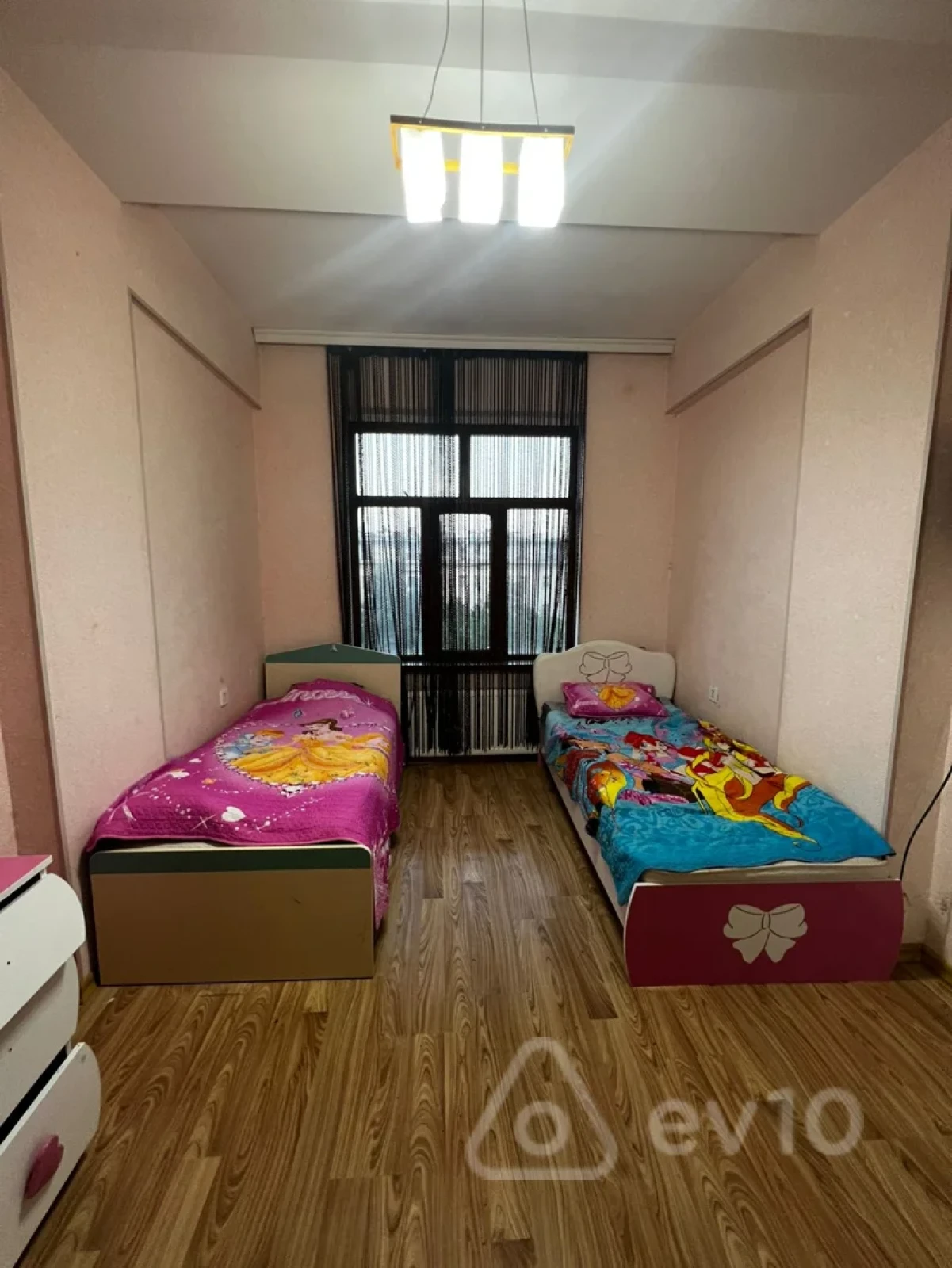 Satılır 3 otaqlı yeni tikili 90 m²