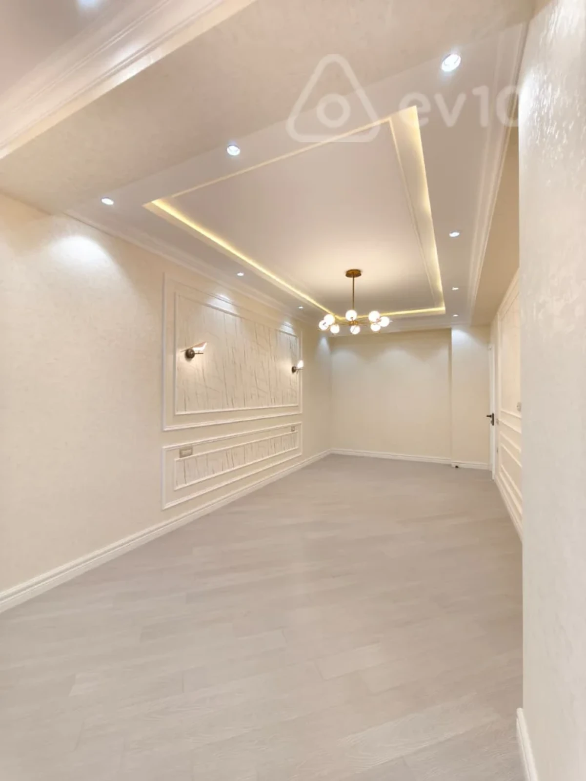 Satılır 3 otaqlı yeni tikili 138 m²