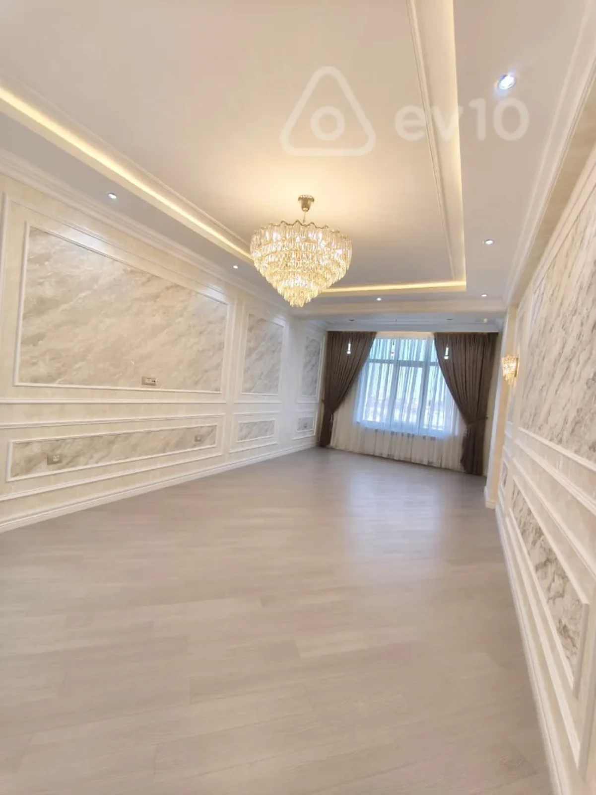 Satılır 3 otaqlı yeni tikili 138 m²