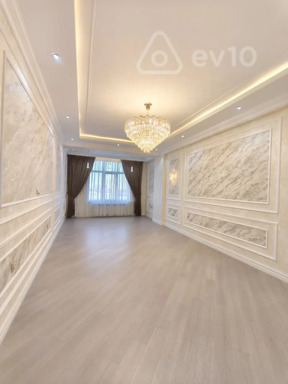 Satılır 3 otaqlı yeni tikili 138 m²