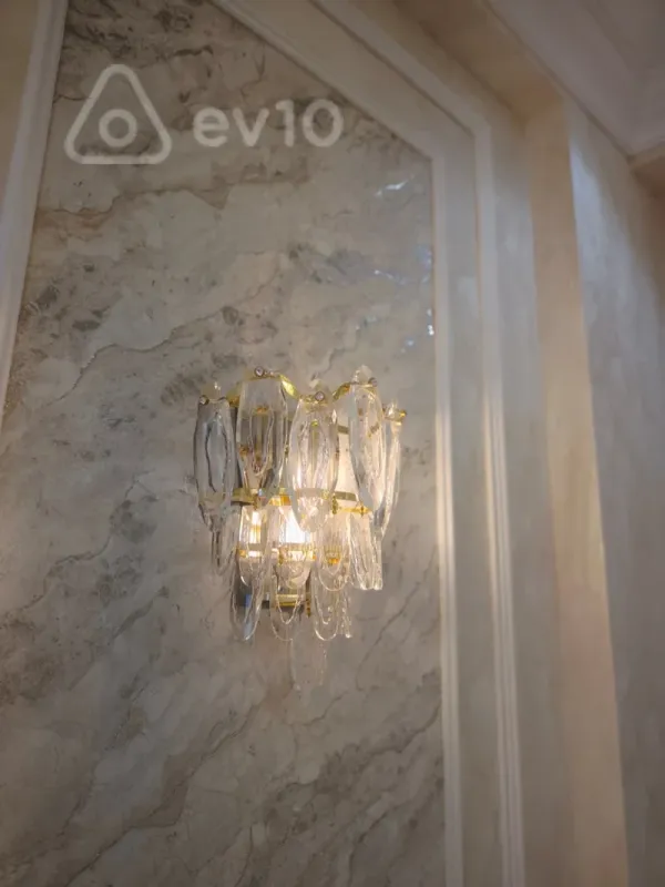 Satılır 3 otaqlı yeni tikili 138 m²