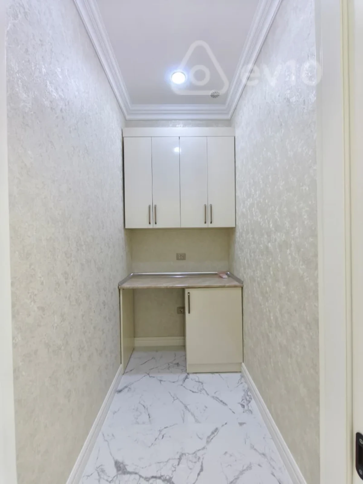 Satılır 3 otaqlı yeni tikili 138 m²