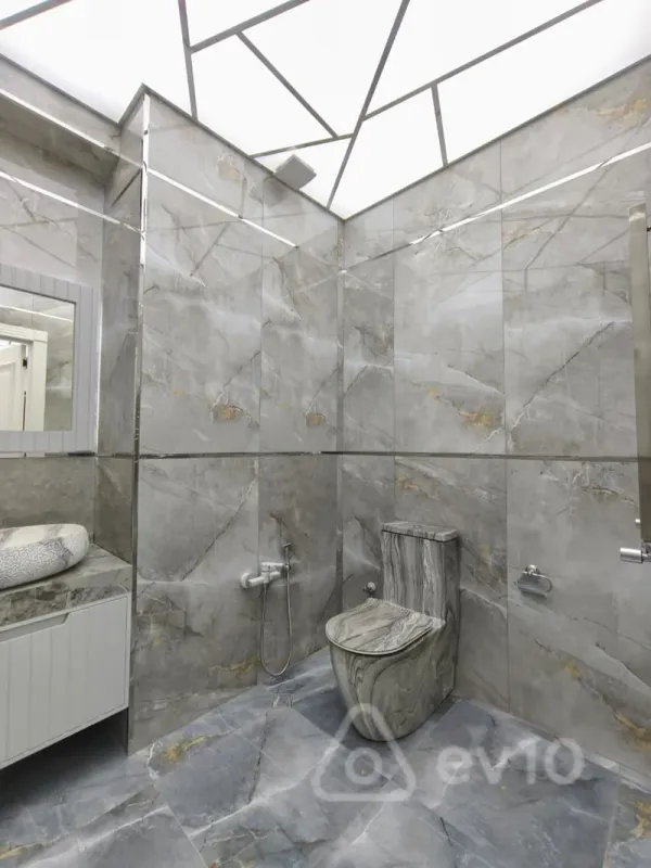 Satılır 3 otaqlı yeni tikili 138 m²