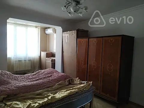 Kirayə verilir 3 otaqlı köhnə tikili 65 m²