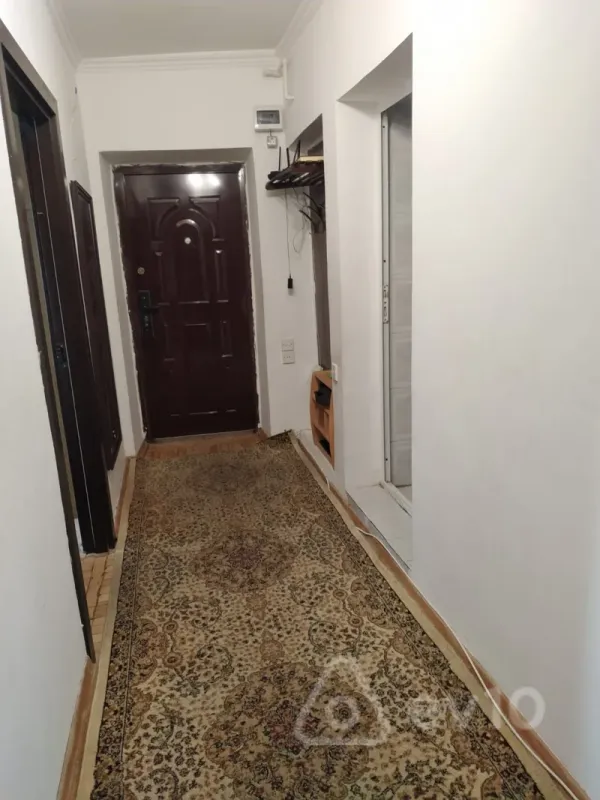 Kirayə verilir 3 otaqlı köhnə tikili 65 m²