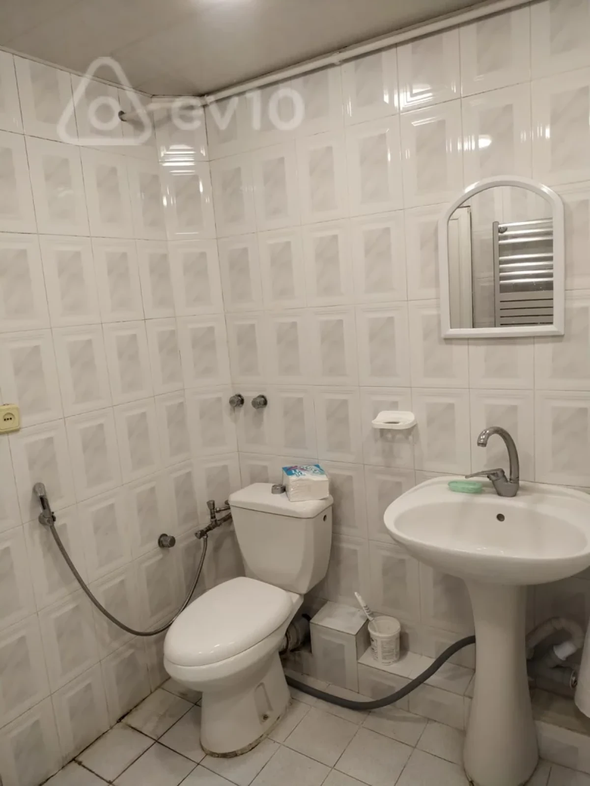 Kirayə verilir 3 otaqlı köhnə tikili 65 m²