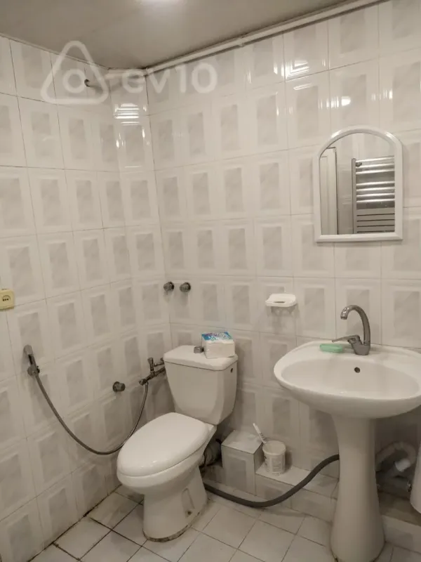 Kirayə verilir 3 otaqlı köhnə tikili 65 m²