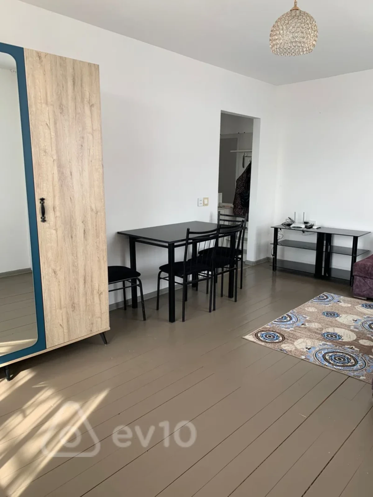 Kirayə verilir 1 otaqlı köhnə tikili 35 m²
