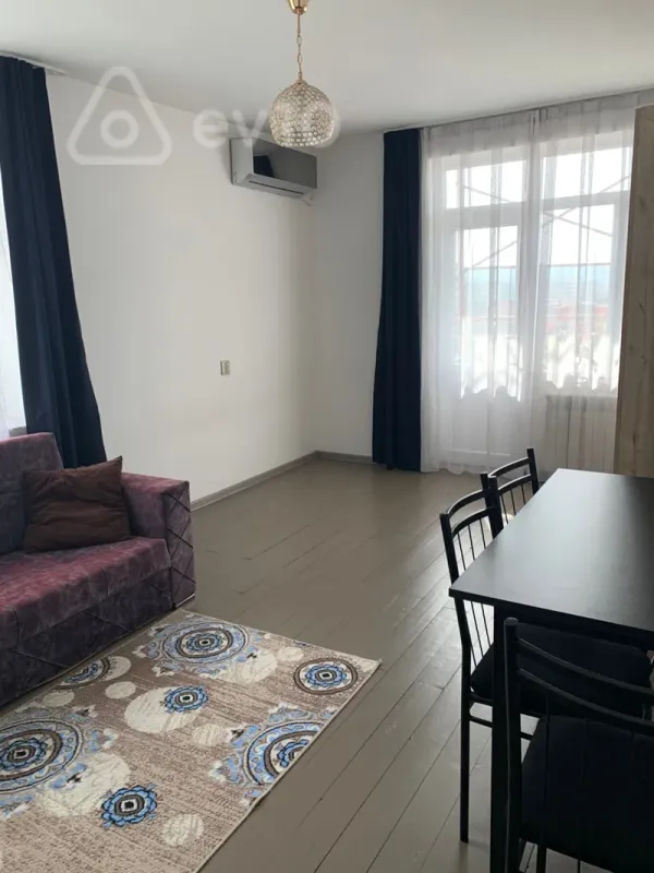 Kirayə verilir 1 otaqlı köhnə tikili 35 m²