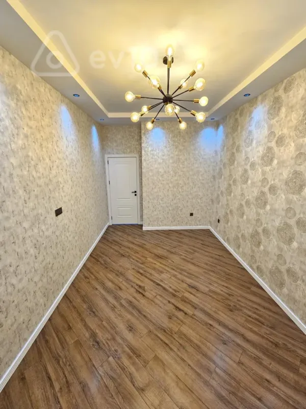 Satılır 2 otaqlı yeni tikili 60 m²