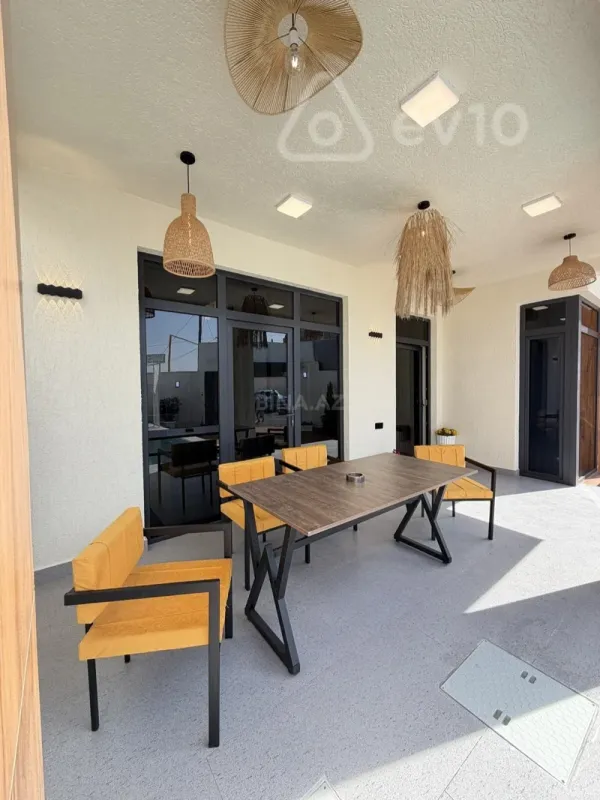 Kirayə verilir 4 otaqlı həyət evi 140 m²