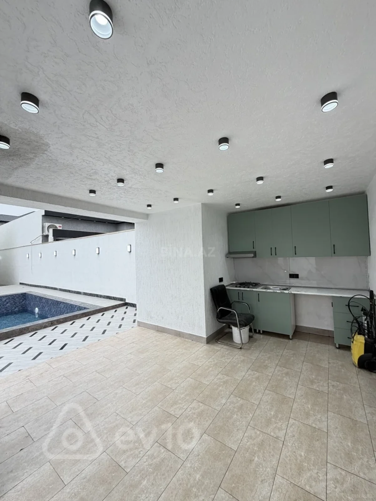 Kirayə verilir 4 otaqlı həyət evi 180 m²