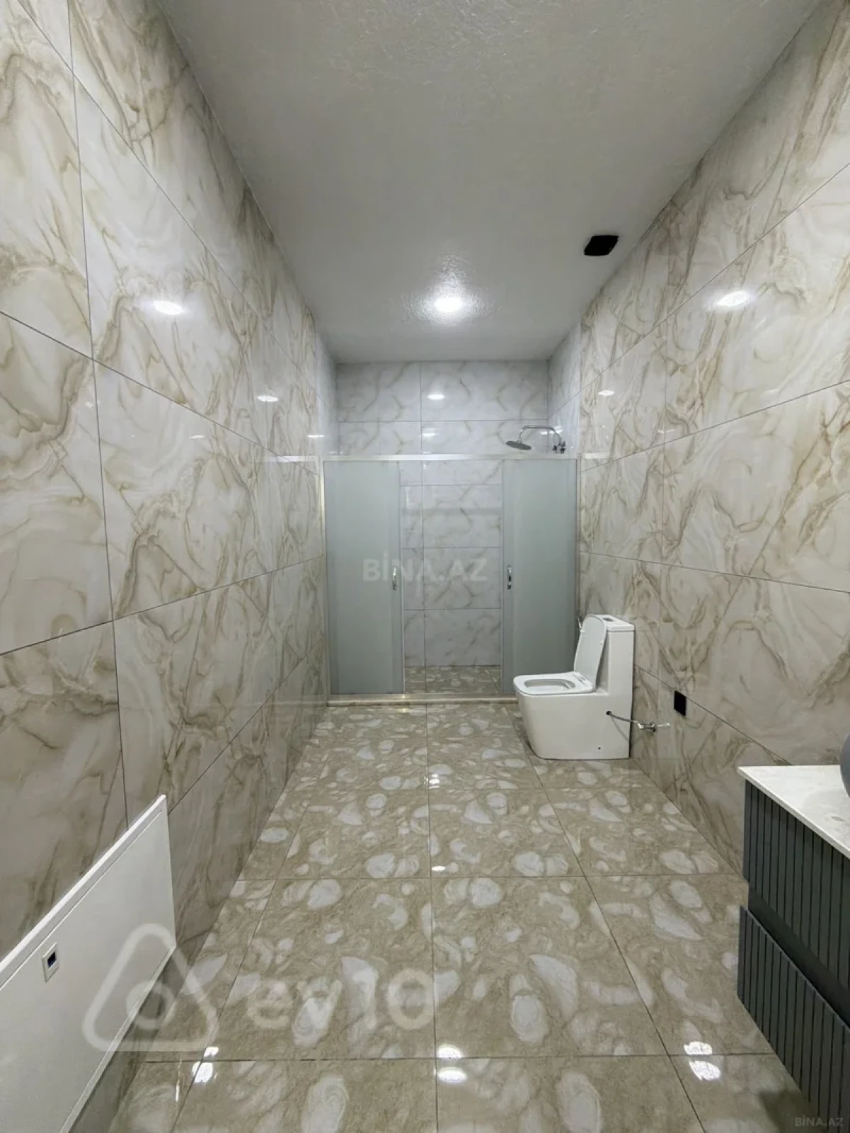 Kirayə verilir 4 otaqlı həyət evi 180 m²
