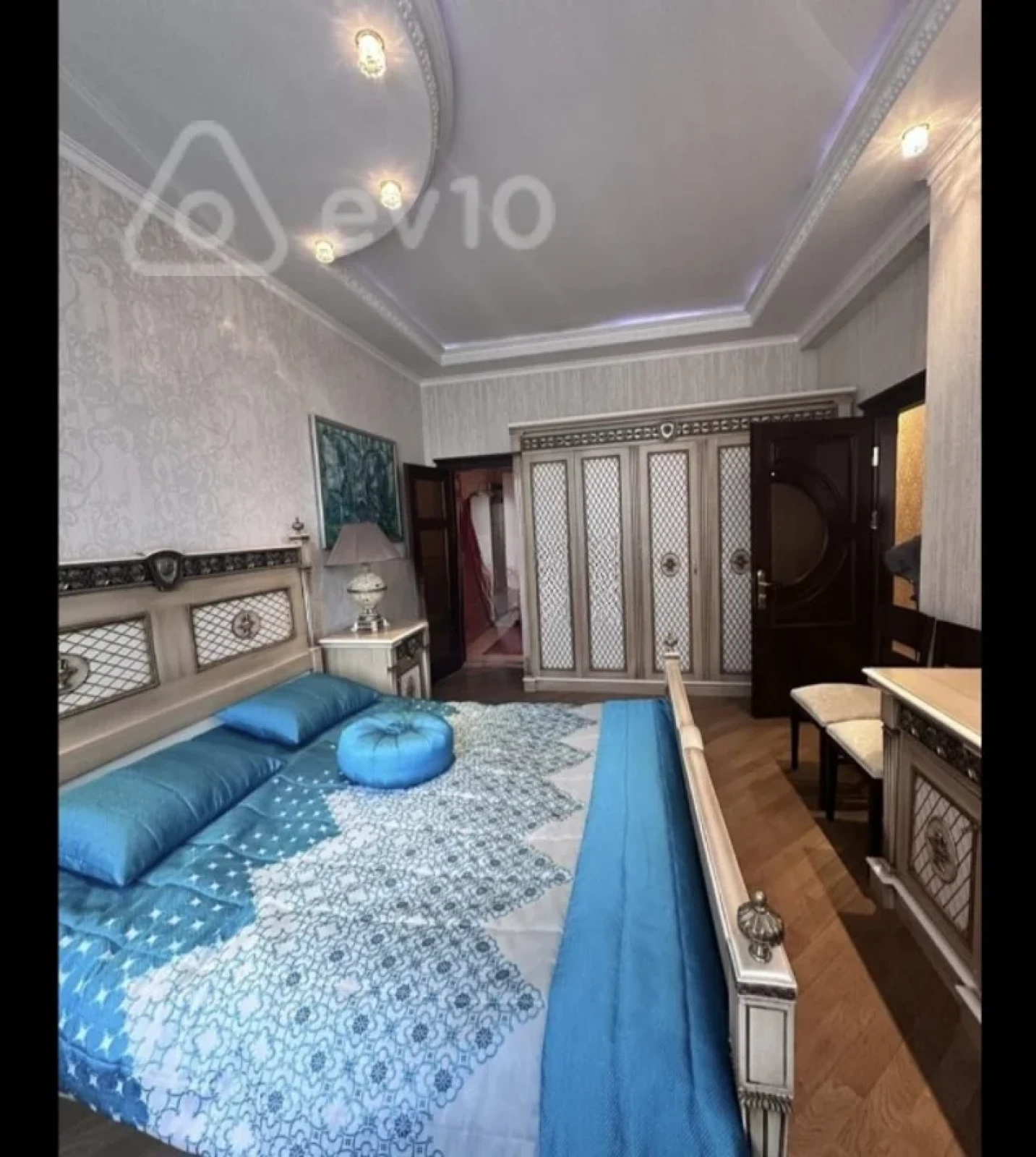 Satılır 4 otaqlı yeni tikili 165 m²