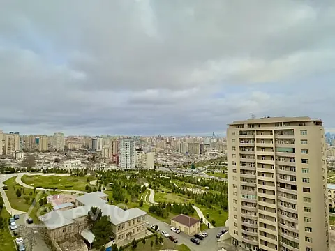 Satılır 4 otaqlı yeni tikili 165 m²