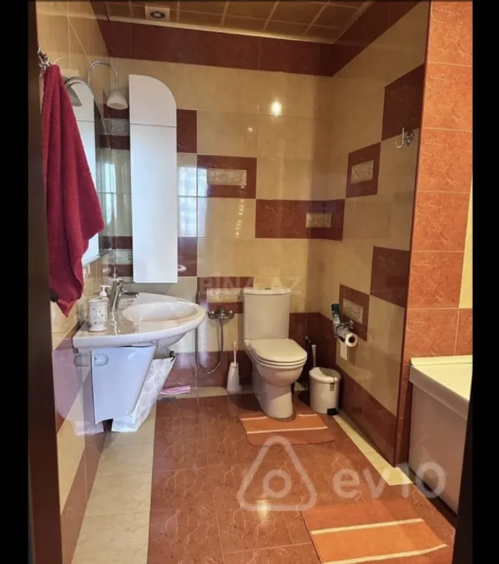 Satılır 4 otaqlı yeni tikili 165 m²