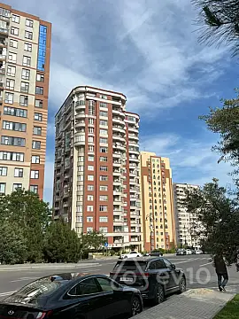 Satılır 4 otaqlı yeni tikili 165 m²