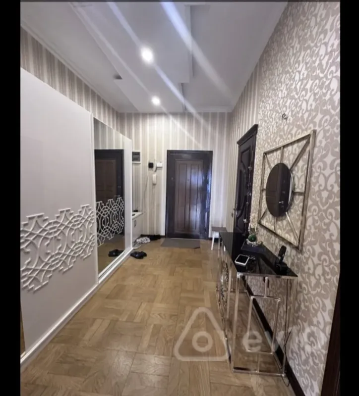 Satılır 4 otaqlı yeni tikili 165 m²