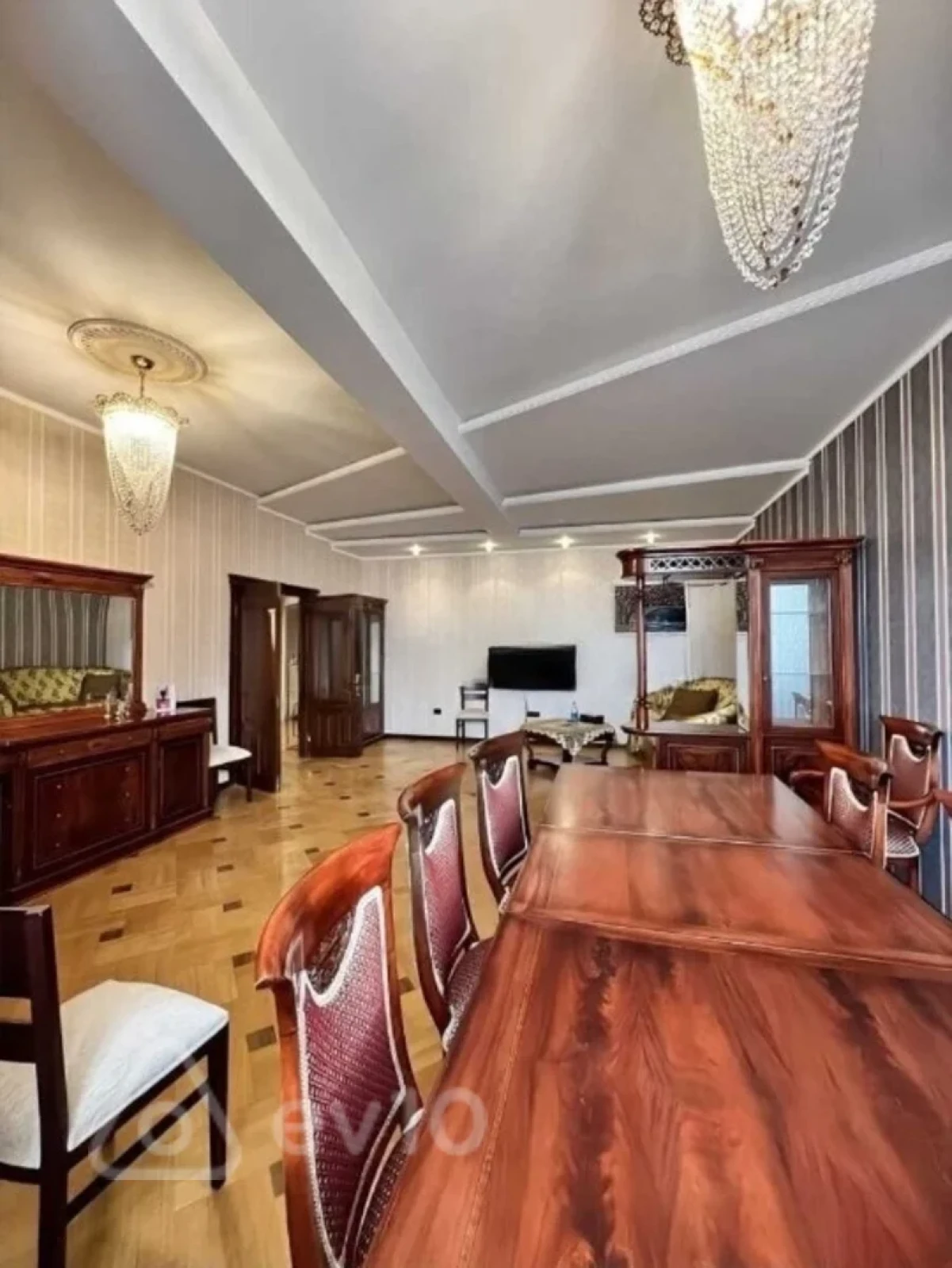 Satılır 4 otaqlı yeni tikili 165 m²