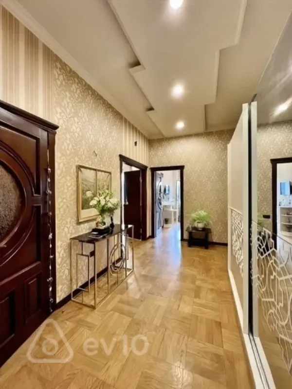 Satılır 4 otaqlı yeni tikili 165 m²