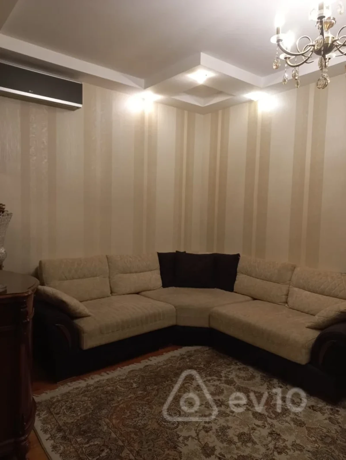 Satılır 2 otaqlı yeni tikili 70 m²
