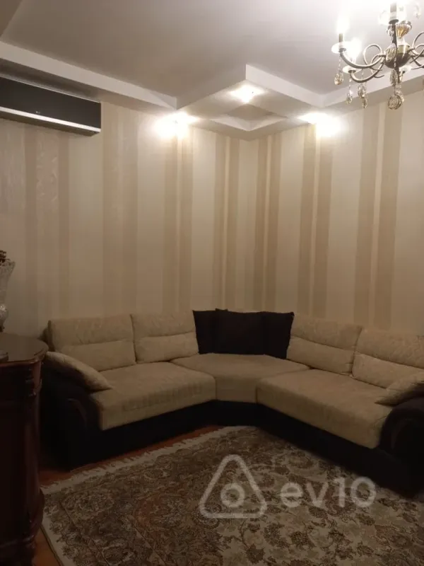 Satılır 2 otaqlı yeni tikili 70 m²