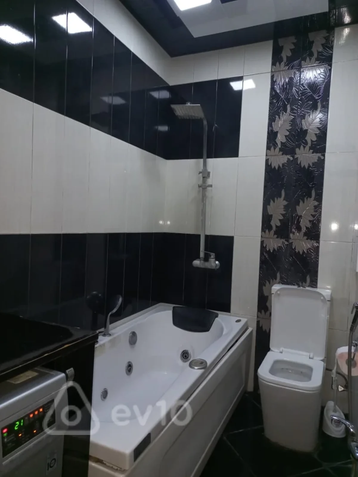 Satılır 2 otaqlı yeni tikili 70 m²