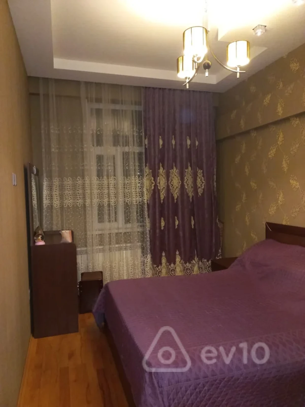 Satılır 2 otaqlı yeni tikili 70 m²