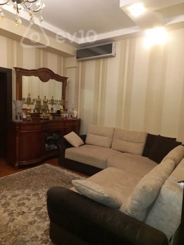 Satılır 2 otaqlı yeni tikili 70 m²