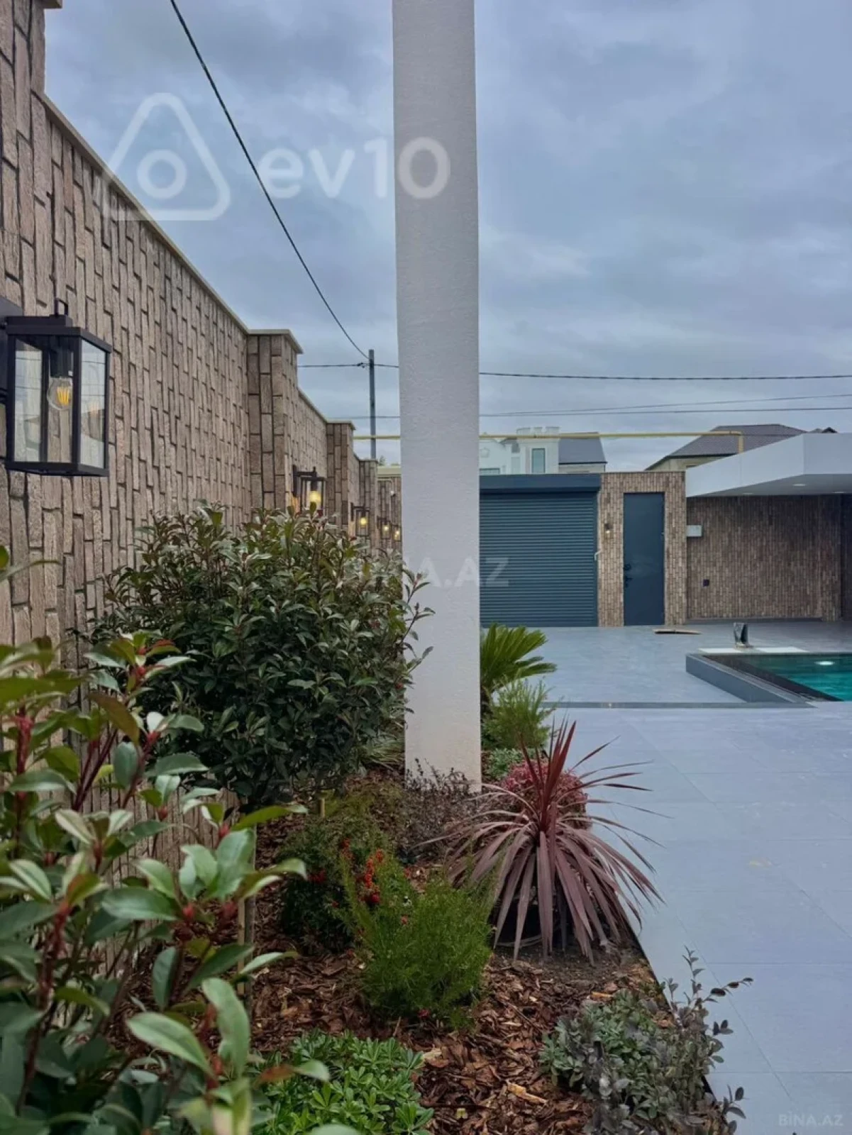 Kirayə verilir 4 otaqlı həyət evi 200 m²