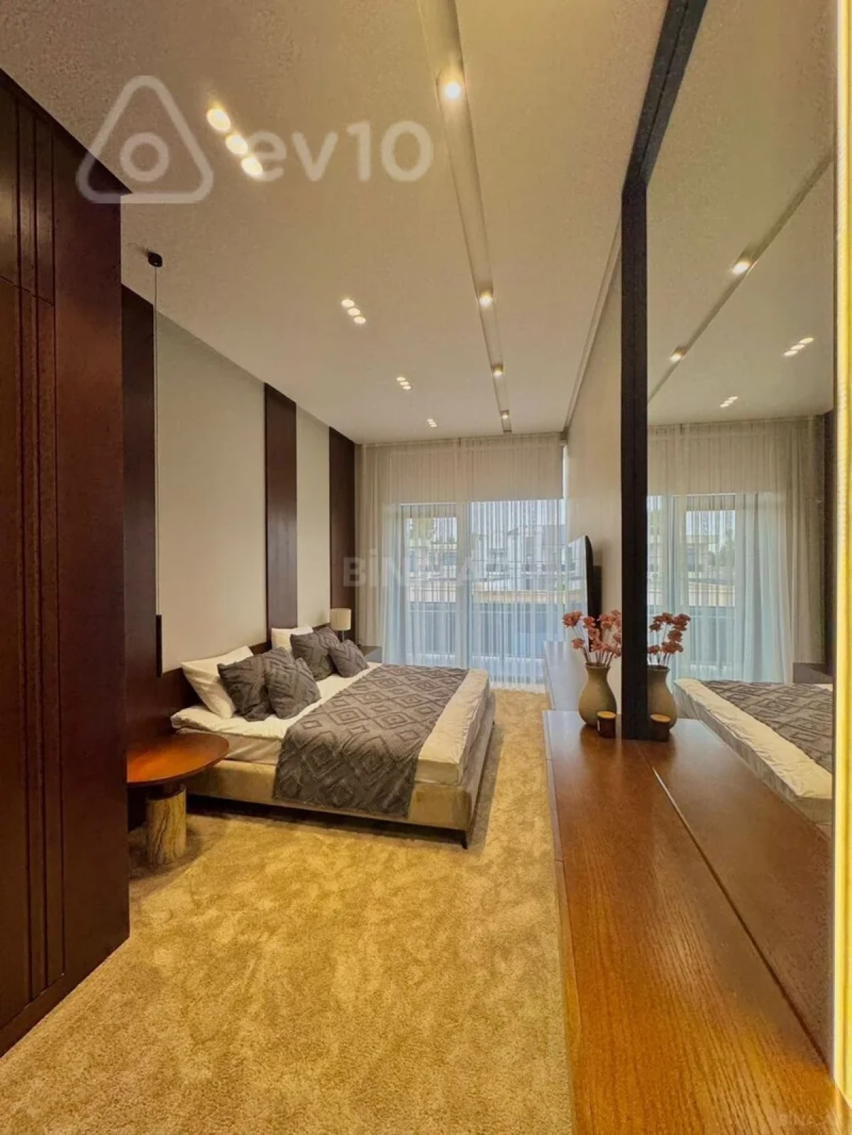 Kirayə verilir 4 otaqlı həyət evi 200 m²