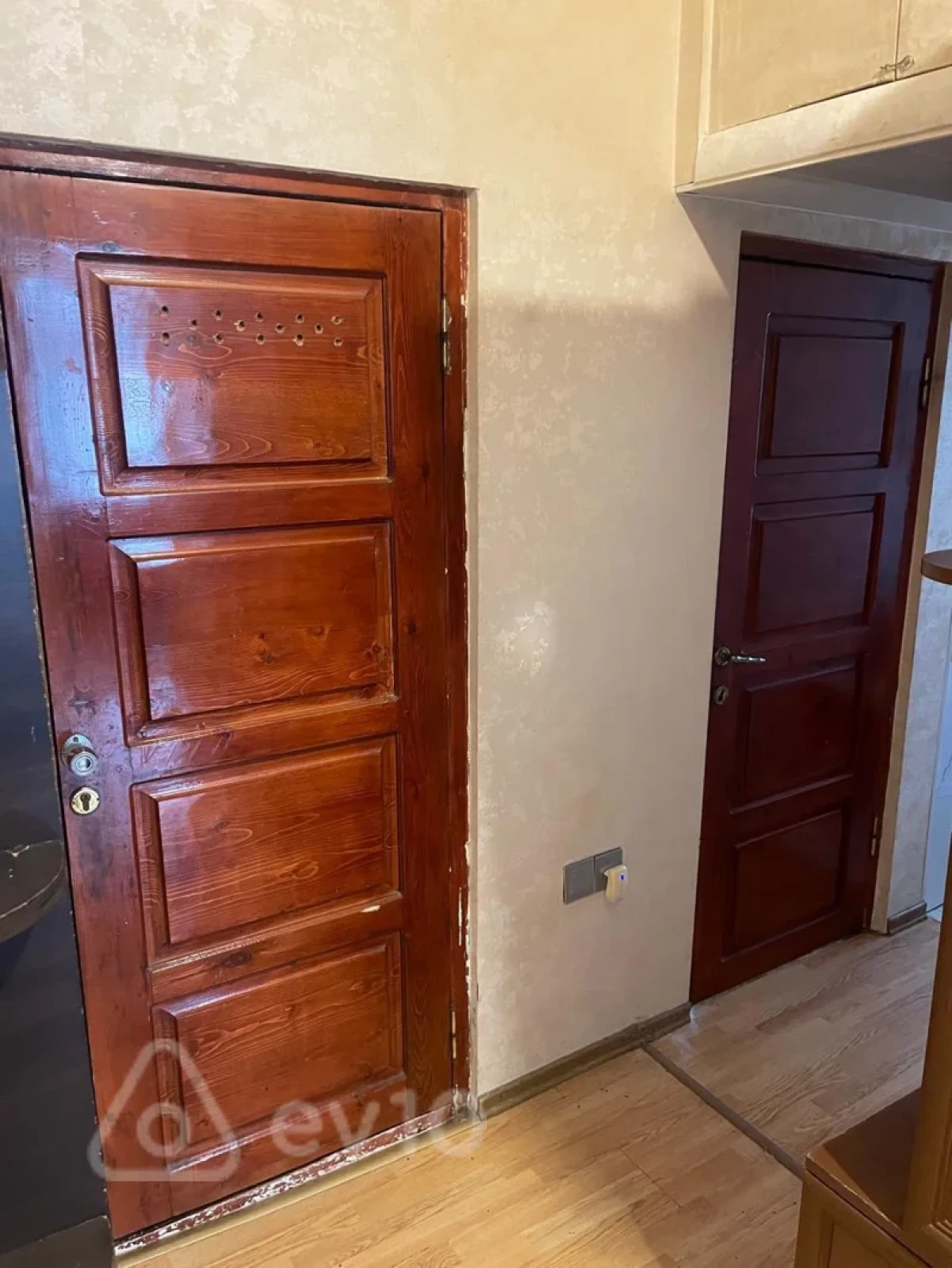 Kirayə verilir 2 otaqlı köhnə tikili 50 m²