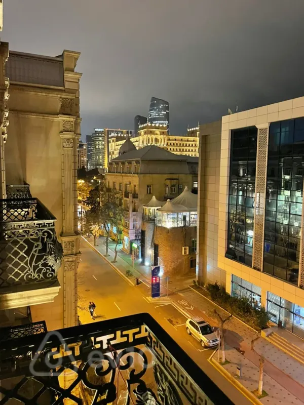 Kirayə verilir 2 otaqlı köhnə tikili 44 m²