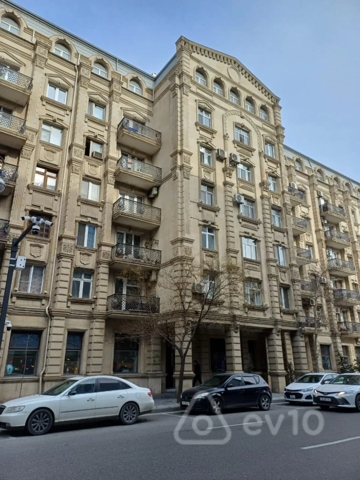 Kirayə verilir 2 otaqlı köhnə tikili 44 m²