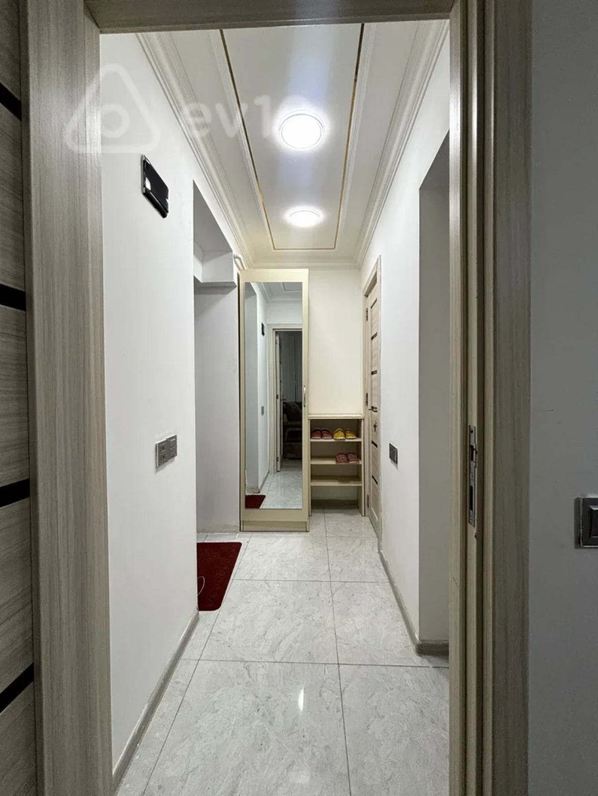 Kirayə verilir 2 otaqlı köhnə tikili 44 m²